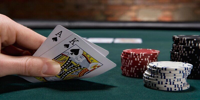 Sự khác biệt cơ bản của xì tố và Poker